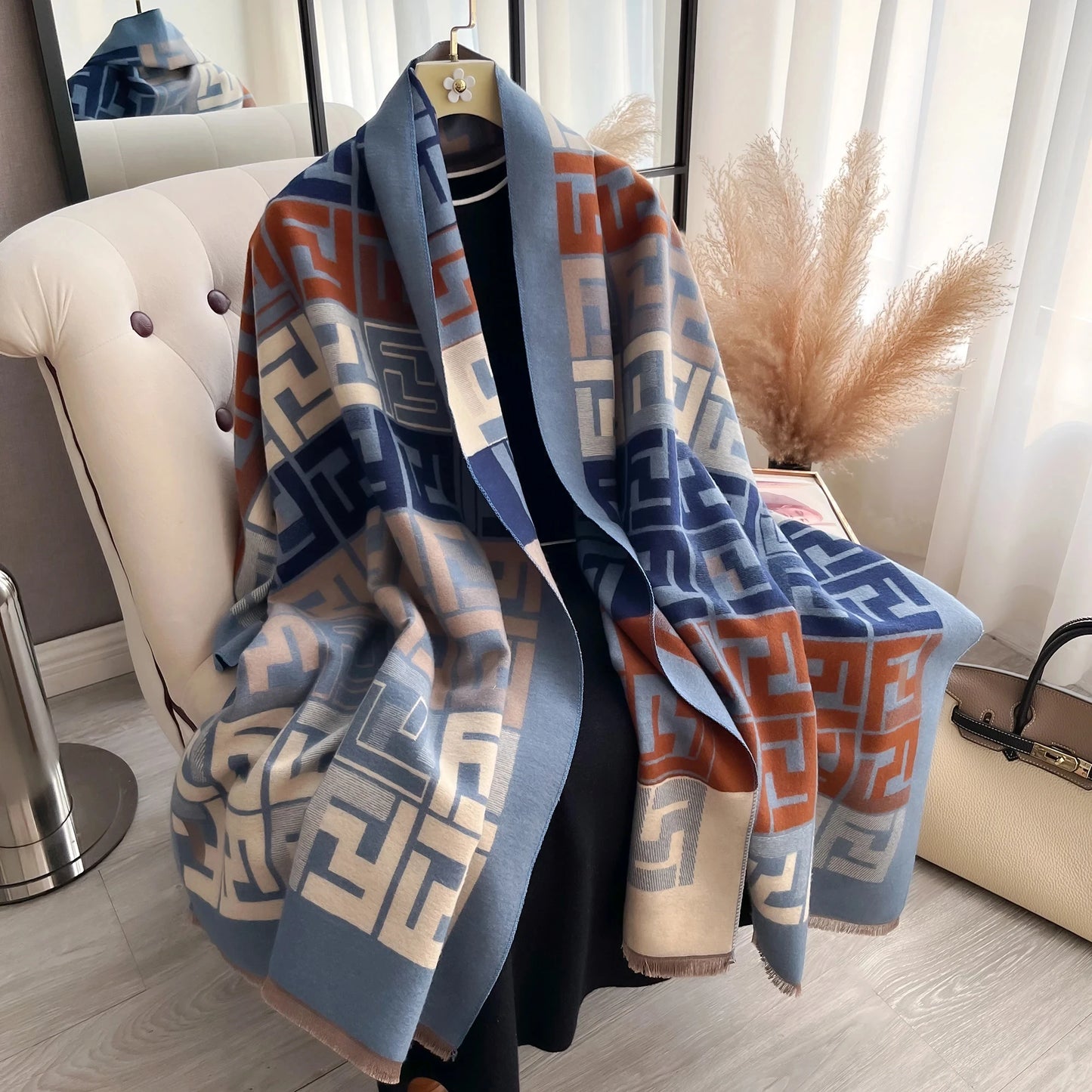 Elegant Pashmina Tassel Shawl for Women - Warm & Coldproof Scarf